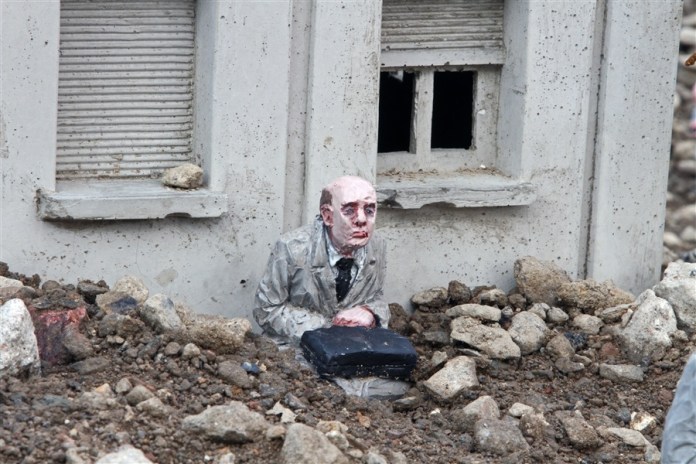 By Isaac in Nantes, France 7