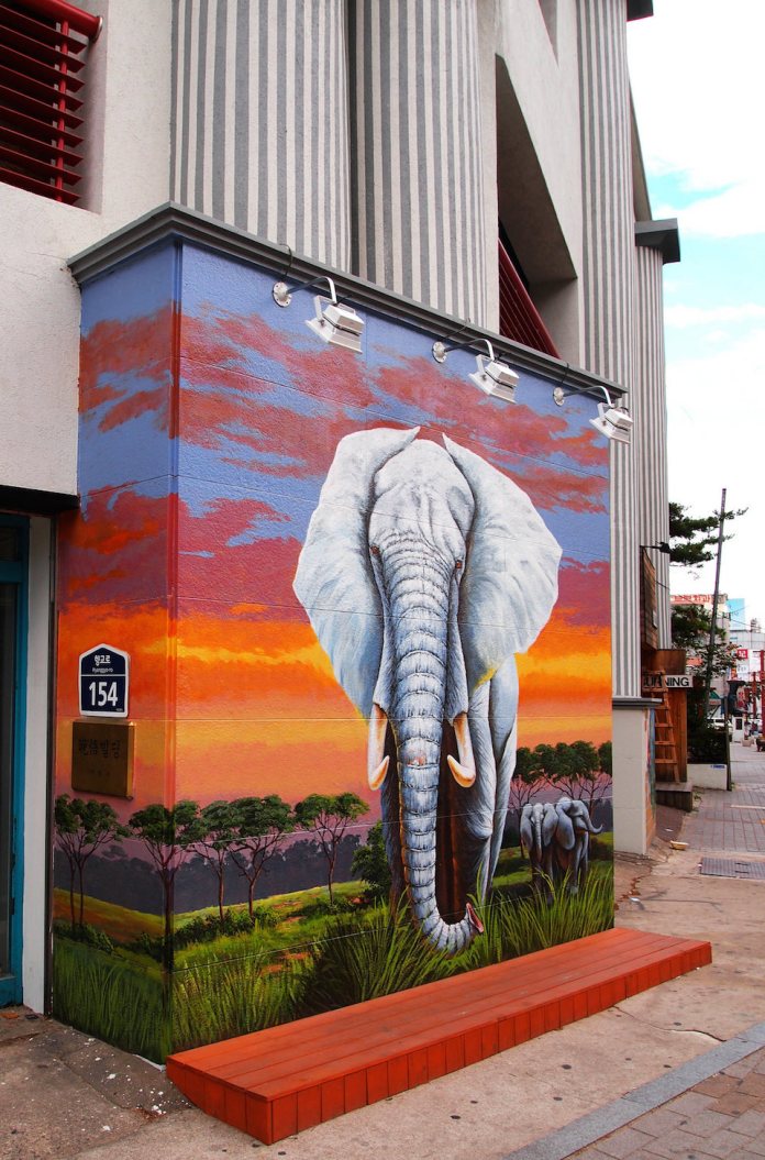 Street Art from Seoul Area, South Korea. Photo by Mark Johnson 23