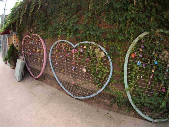 Street Art from Seoul Area, South Korea. Photo by Mark Johnson 28