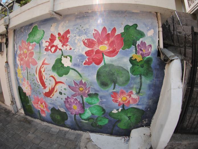 Street Art from Seoul Area, South Korea. Photo by Mark Johnson 34