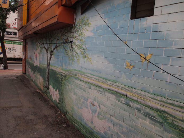 Street Art from Seoul Area, South Korea. Photo by Mark Johnson 49