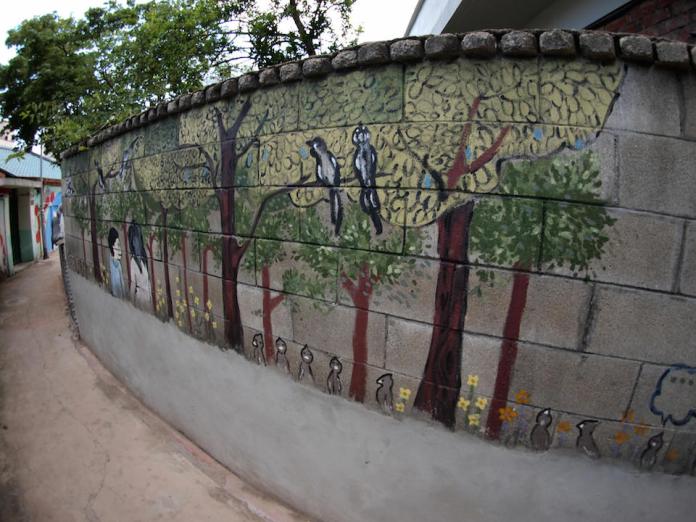 Street Art from Seoul Area, South Korea. Photo by Mark Johnson 57