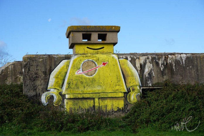 Graffiti mural by Näutil of Lego