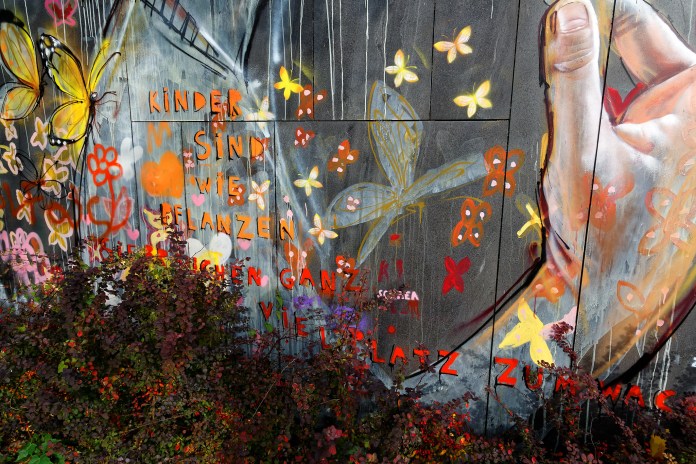 #StreetArt by #Herakut in #Berlin, #Germany