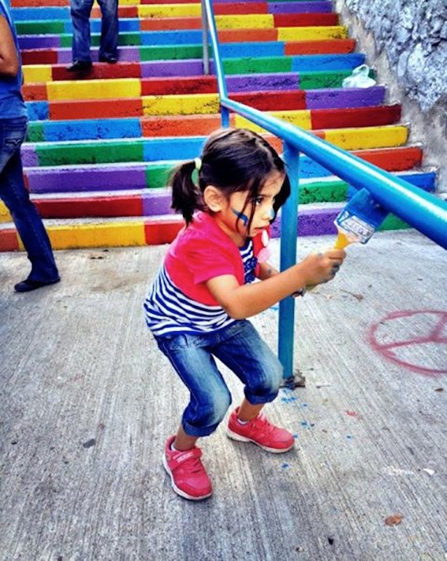 Street Art Color Steps in Turkey 4