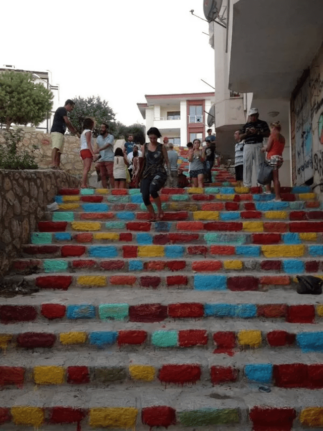Street Art Color Steps in Turkey 3