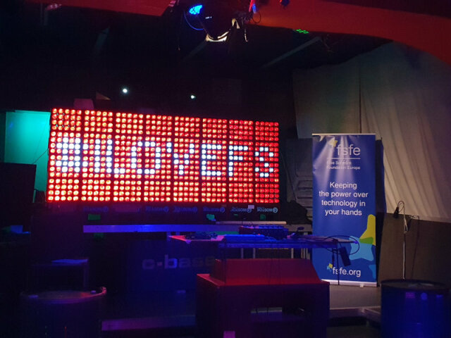 Das Logo des I Love Free Software Tages auf der Matewall in der c-base