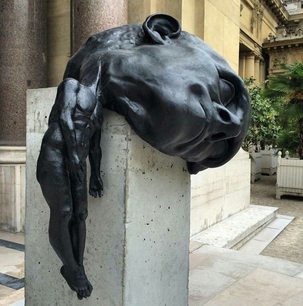 571957