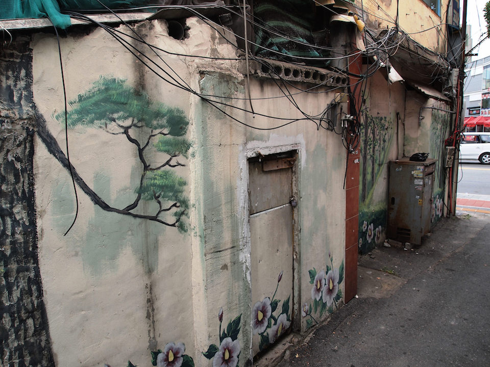 Street Art from Seoul Area, South Korea. Photo by Mark Johnson 27