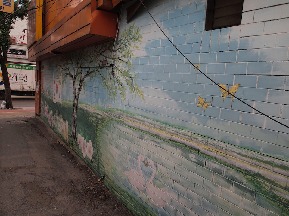 Street Art from Seoul Area, South Korea. Photo by Mark Johnson 49