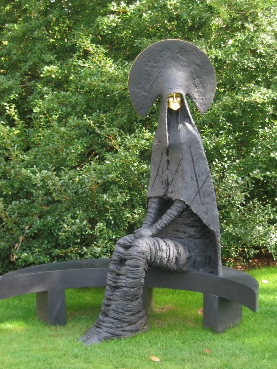 Moonstruck sculpture by Philip Jackson in the UK. A beautiful bronze 3D illusion sitting on a bench. Better than a street art mural, this masterpiece captures the essence of elegant graffiti.