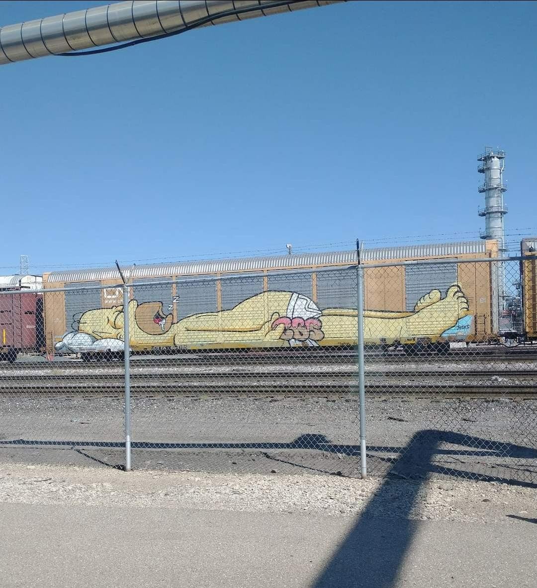 597493
