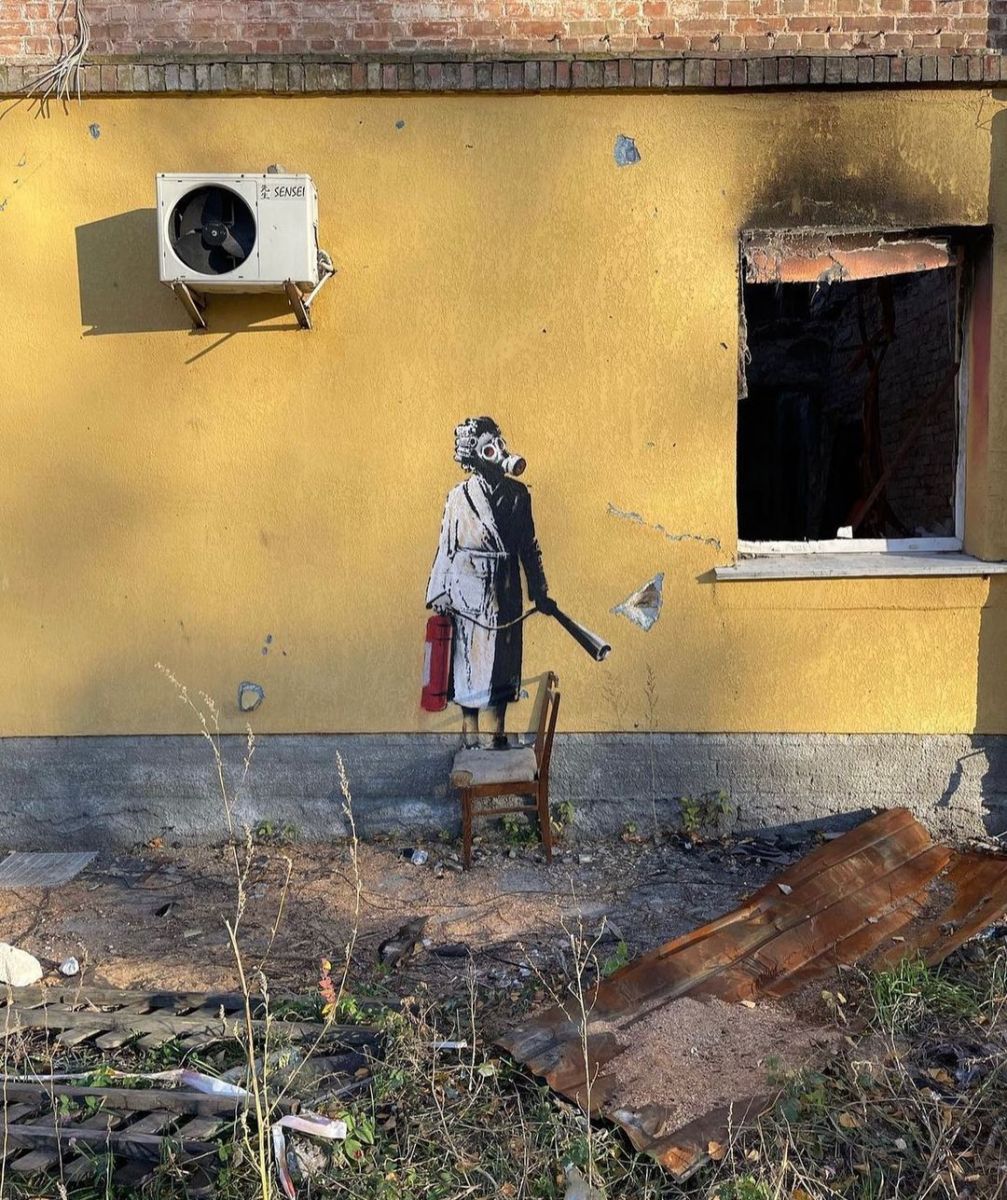 597921