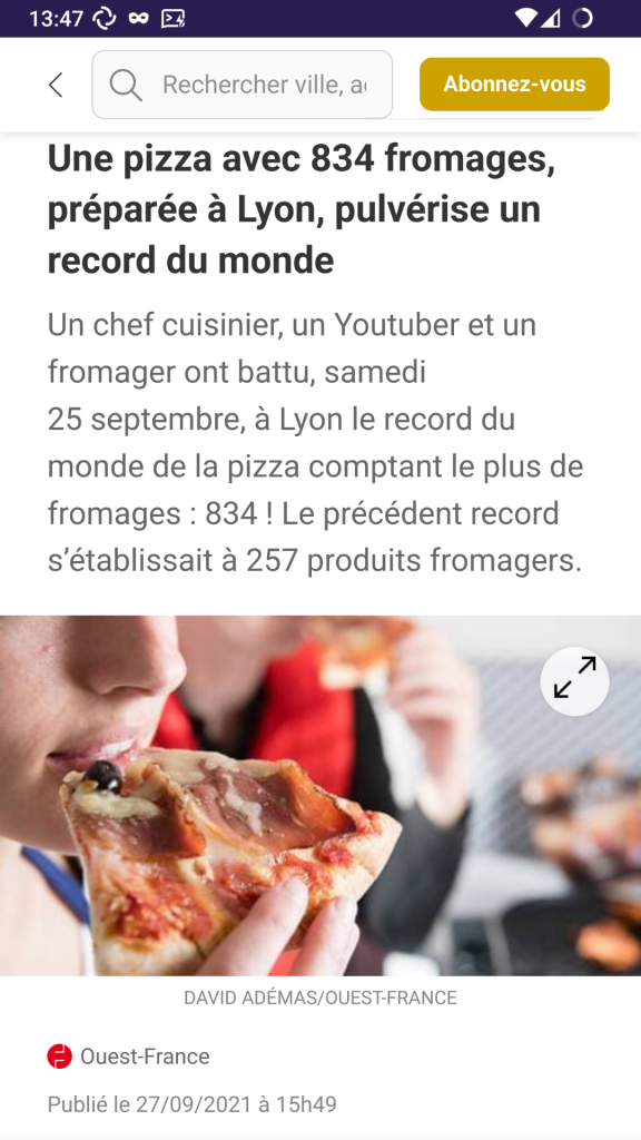 Une pizza avec 834 fromages, préparée à Lyon, pulvérise un record du monde

Un chef cuisinier, un Youtuber et un fromager ont battu, samedi 25 septembre, à Lyon le record du monde de la pizza comptant le plus de fromages : 834 ! Le précédent record s’établissait à 257 produits fromagers.