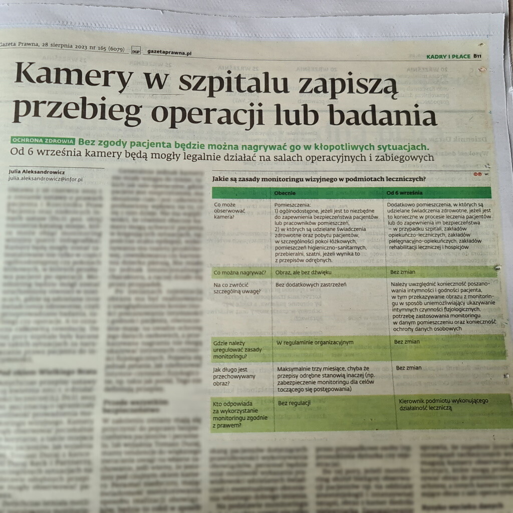 Artykuł "Kamery w szpitalu zapiszą przebieg operacji lub badania". Zasadnicza część artykułu jest rozmyta.