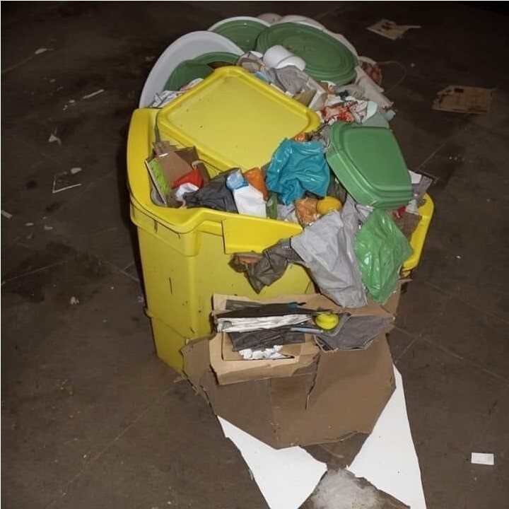 A trash pile Viktor Orban (AI generated image)