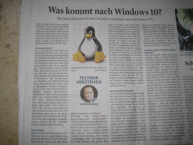 Foto des Print-Artikel - im der Mitte ein Bild von Tux, dem Linux-Maskottchen