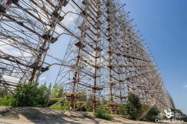 large antenna structure