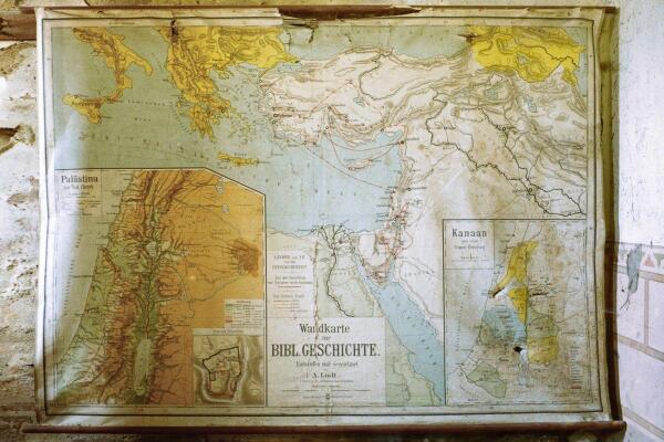 photo of old map, in German 