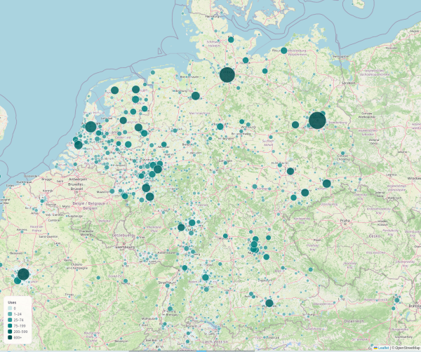 Map with different dots for the usage of the city hashtag with the map of germany and and nethoderland. Biggest dots are hamburg and berlin